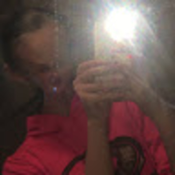 Meet your Posher, Katie - Picture 1 of 1